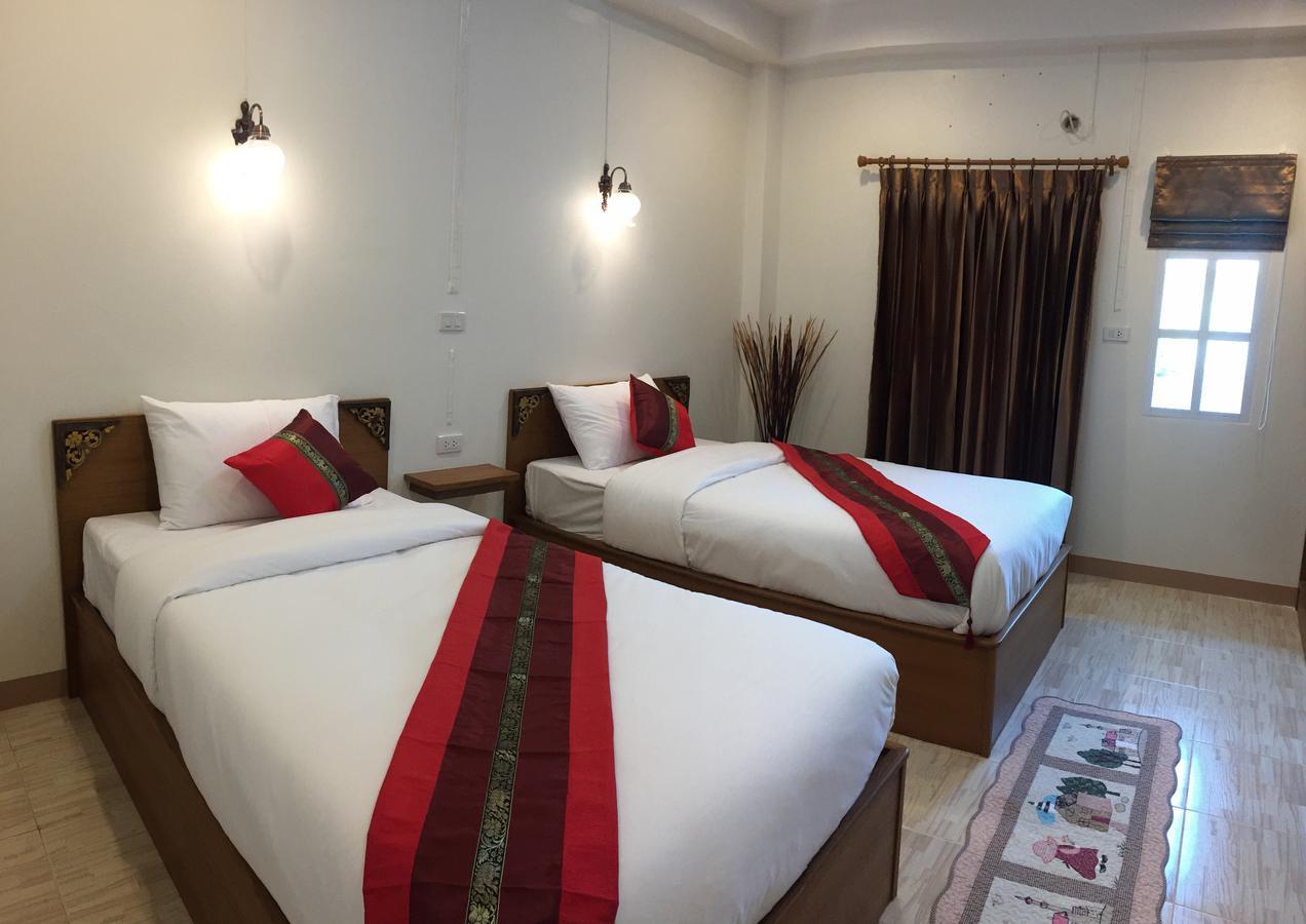 Maesot Siri Hotel Mae Sot Exterior photo