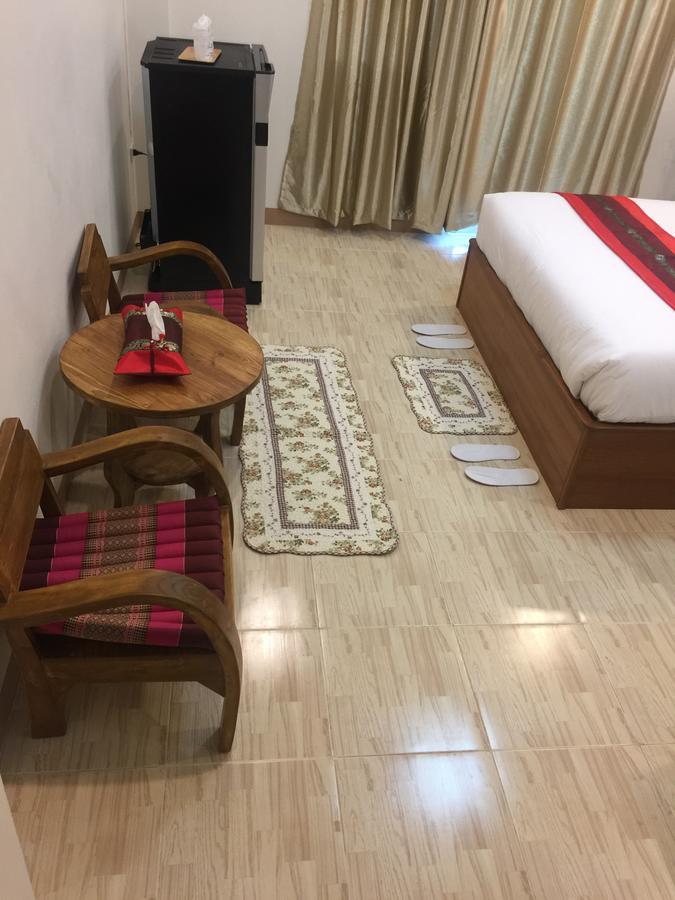 Maesot Siri Hotel Mae Sot Exterior photo
